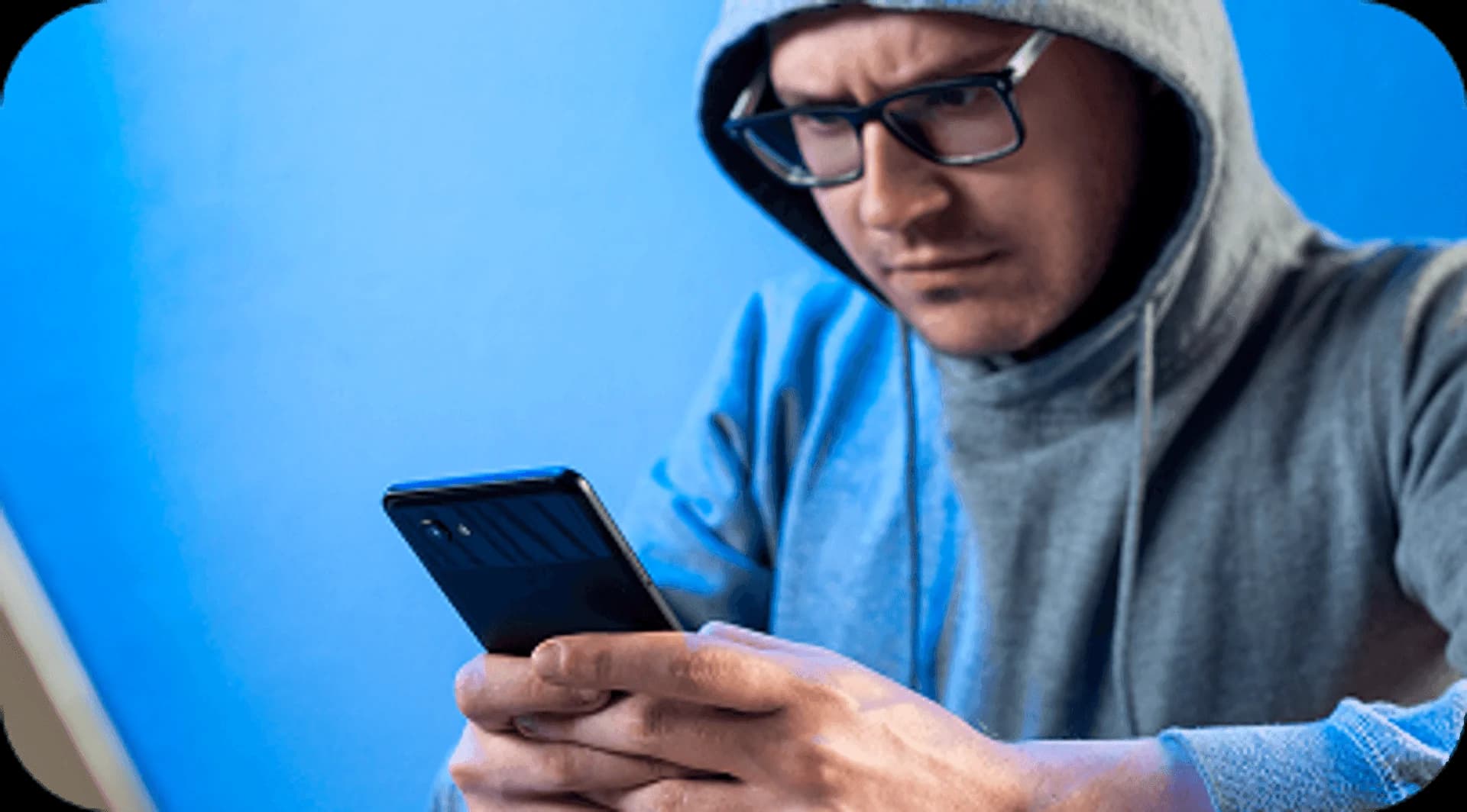 What is a SIM swapping scam Understand and prevent it - eSIM and international travel guide by HelloRoam