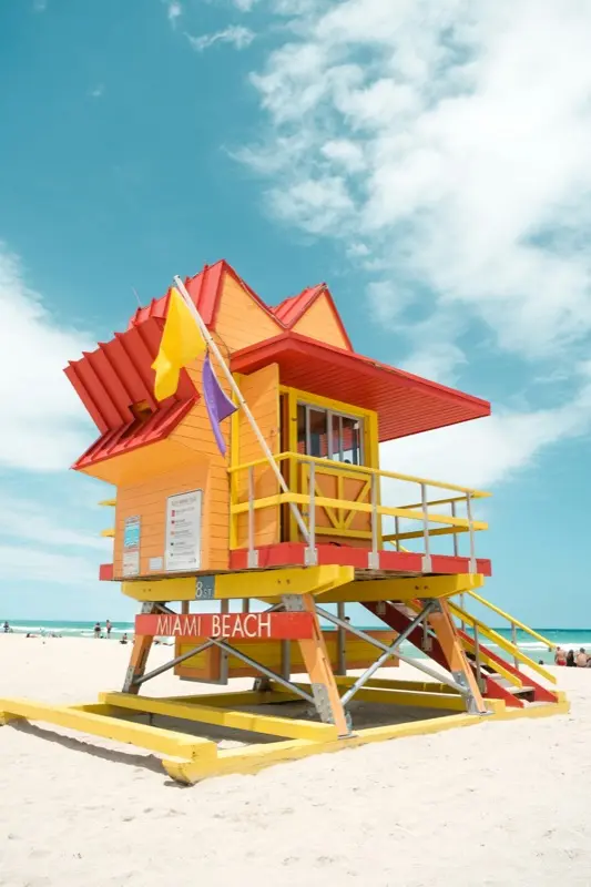 Bayside in Miami United States with HelloRoam eSIM data plan connectivity while traveling