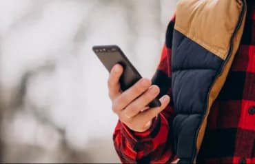 Customized eSIM data plan calculator for international travel - personalized data usage estimation