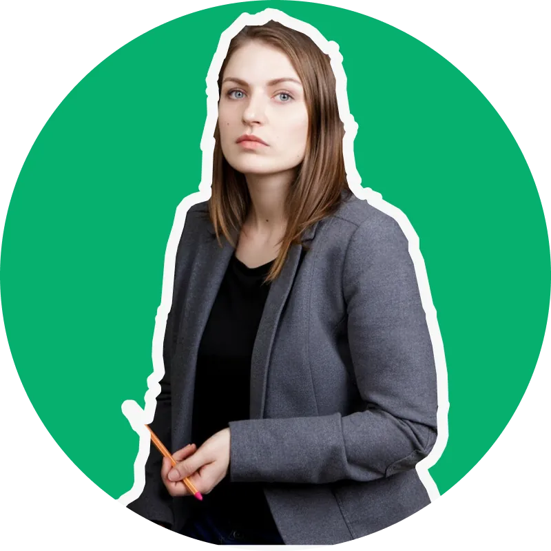 Lucia Fernandez, Travel Writer at HelloRoam
