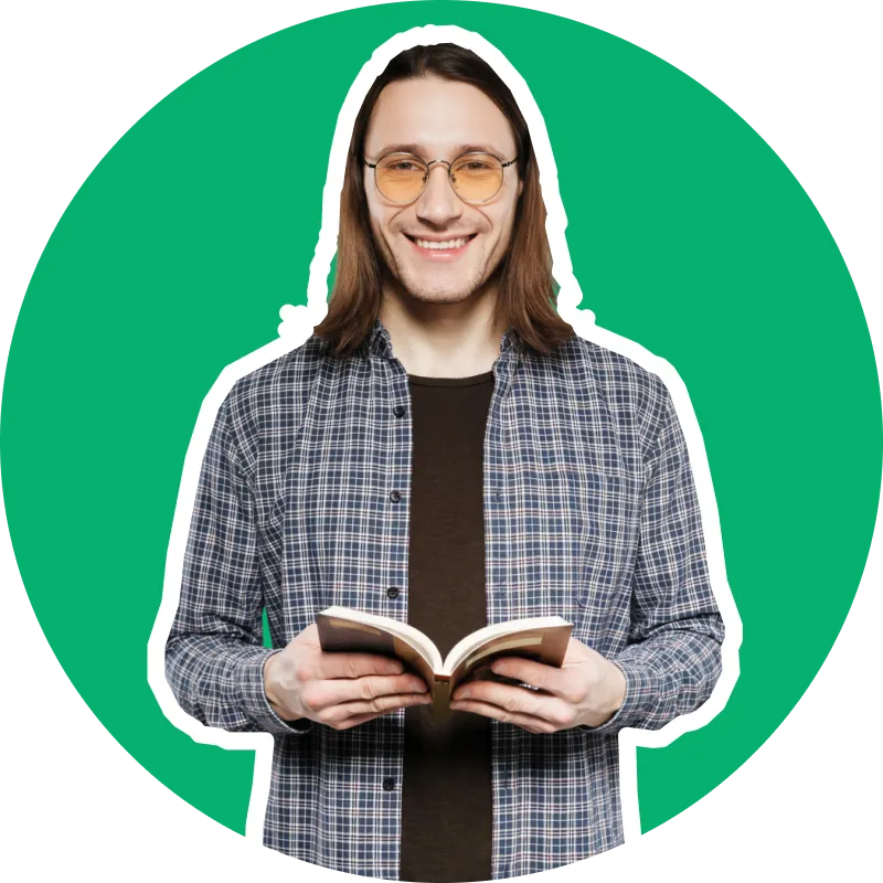 Pablo Garcia, Travel Writer at HelloRoam