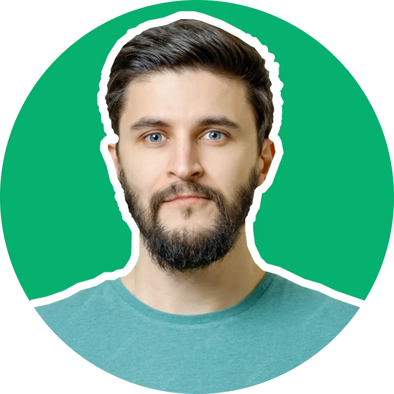 Ryan Bouchard, Travel Writer at HelloRoam