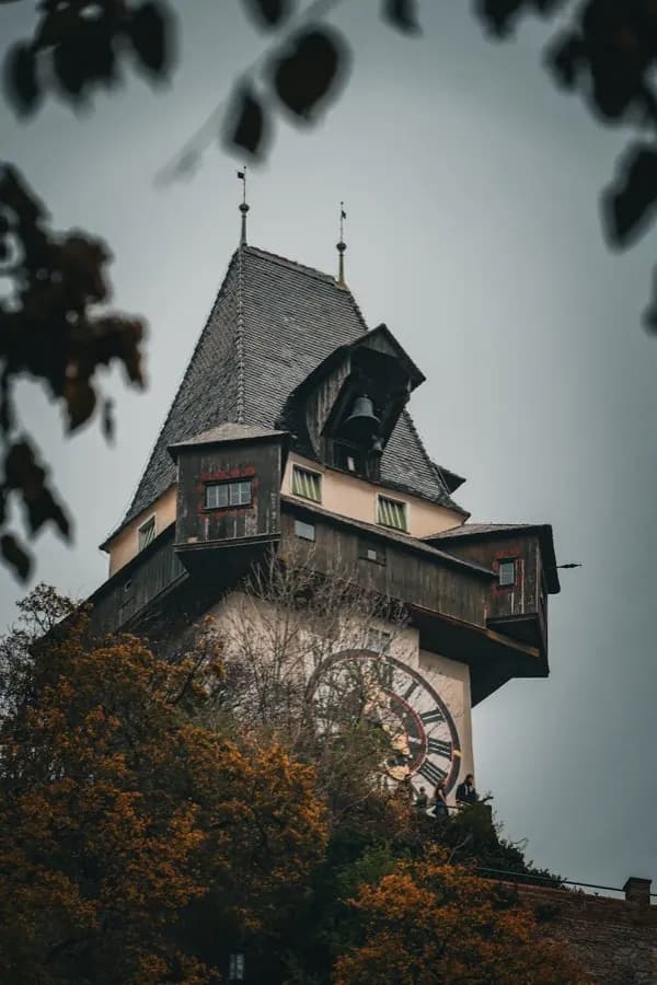 HelloRoam eSIM Graz Itävalta Steiermark renessanssi yliopisto mobiilidata matkailijoille