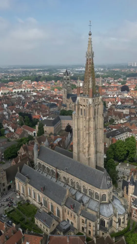 Brugge Belgia z planem eSIM HelloRoam dla podróżnych