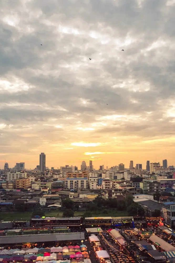 HelloRoam eSIM-dataplan voor Phuntsholing in Bhutan met snelle mobiele dekking