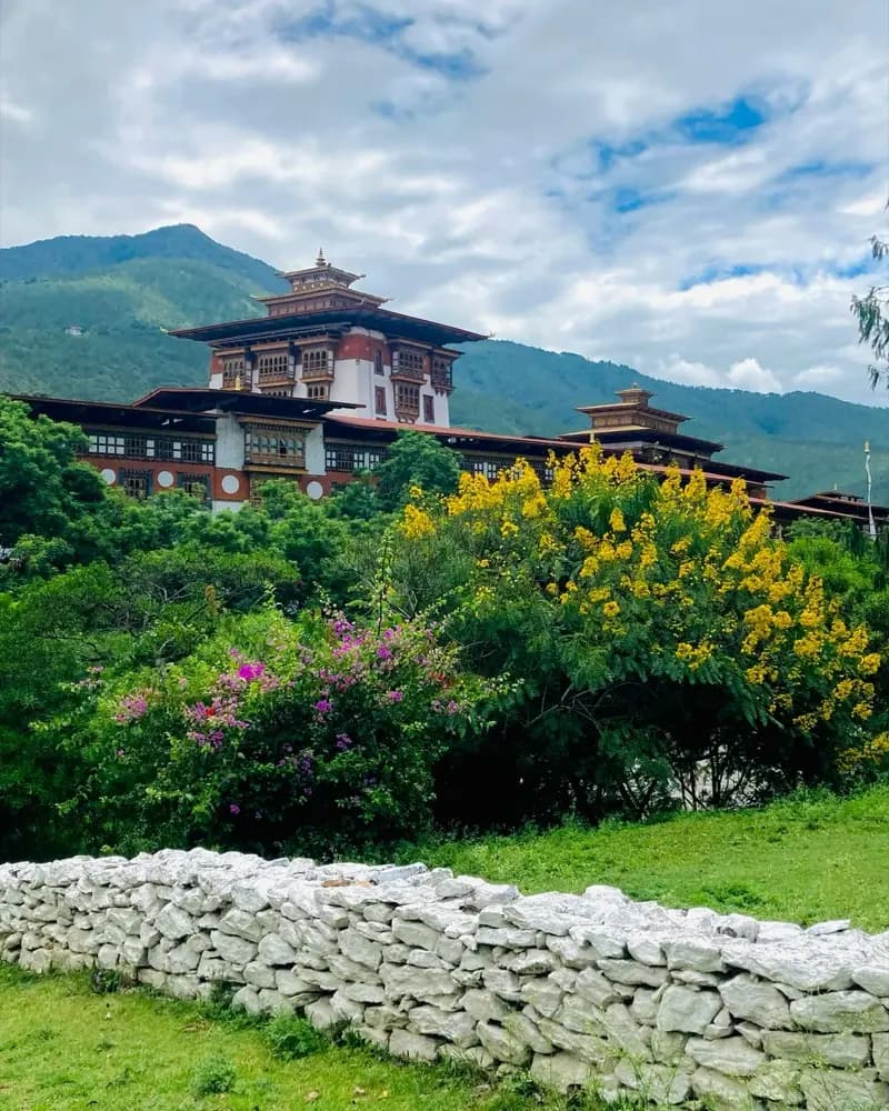 Mobiele data in Tsirang Bhutan met HelloRoam eSIM-plan voor reizigers