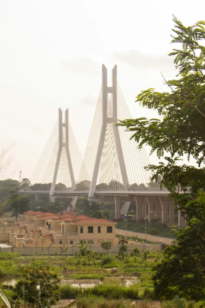 HelloRoam eSIM-andmeplaan Brazzaville Republic of the Congo kiire mobiilse internetiga