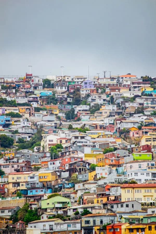 eSIM data plan for Valparaiso, Chile, with WOM 5G coverage on the Pacific coast hills