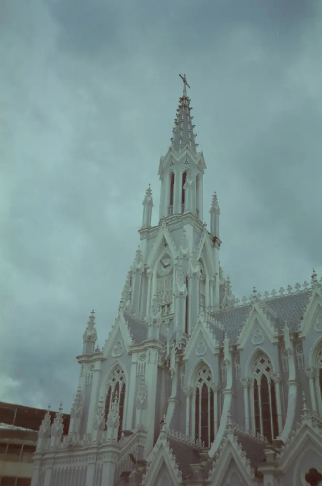 HelloRoam propose des données mobiles eSIM pour Cali en Colombie avec couverture réseau fiable