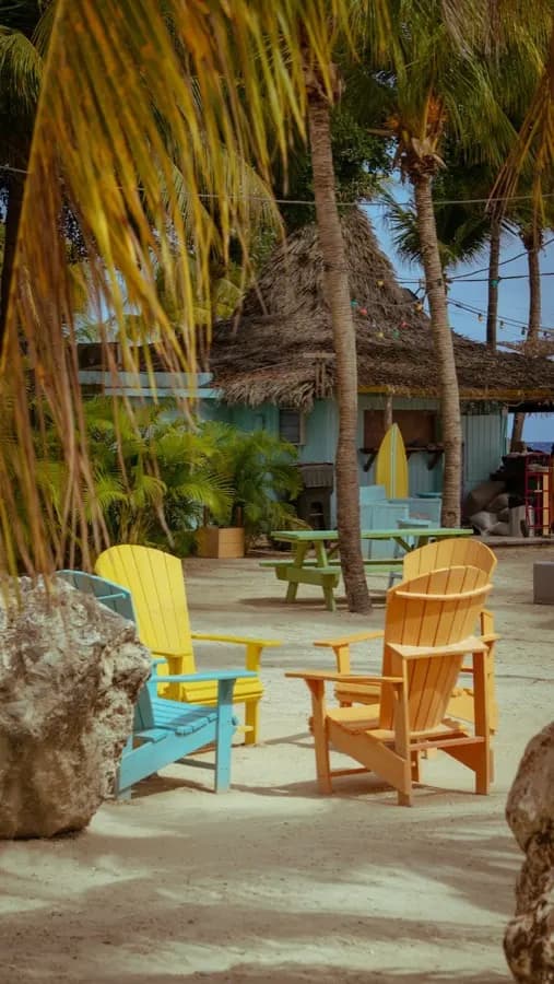 Pastelfarvede hollandske huse langs Handelskade i Willemstad, Curaçao