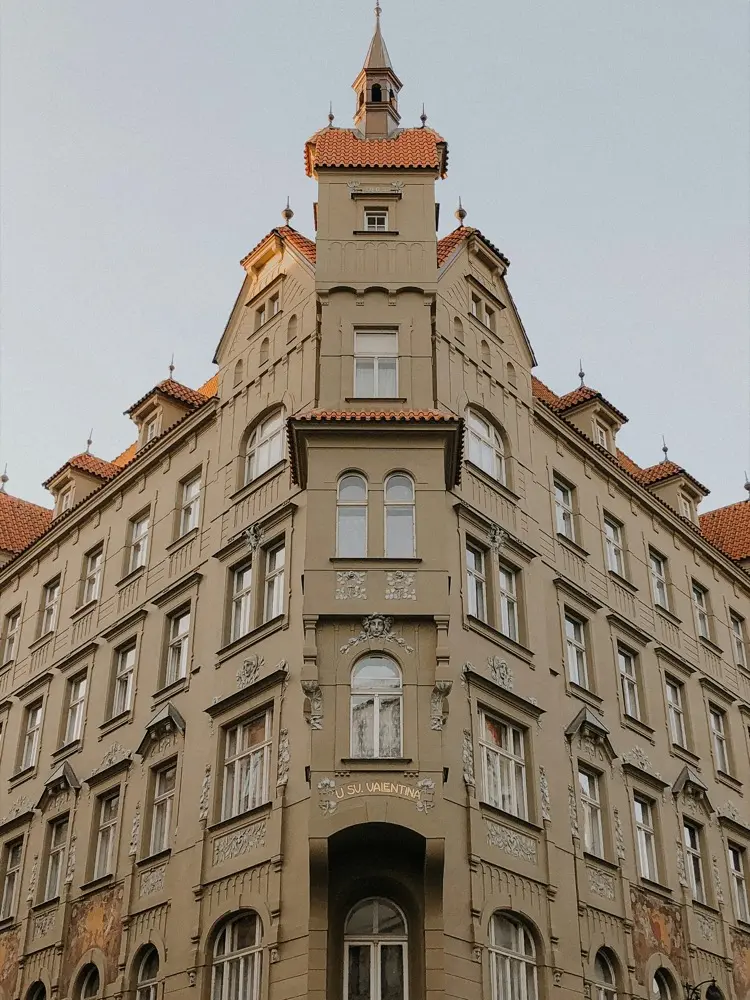 Plan danych HelloRoam eSIM dla Praha 1 w Czechy z zasięgiem