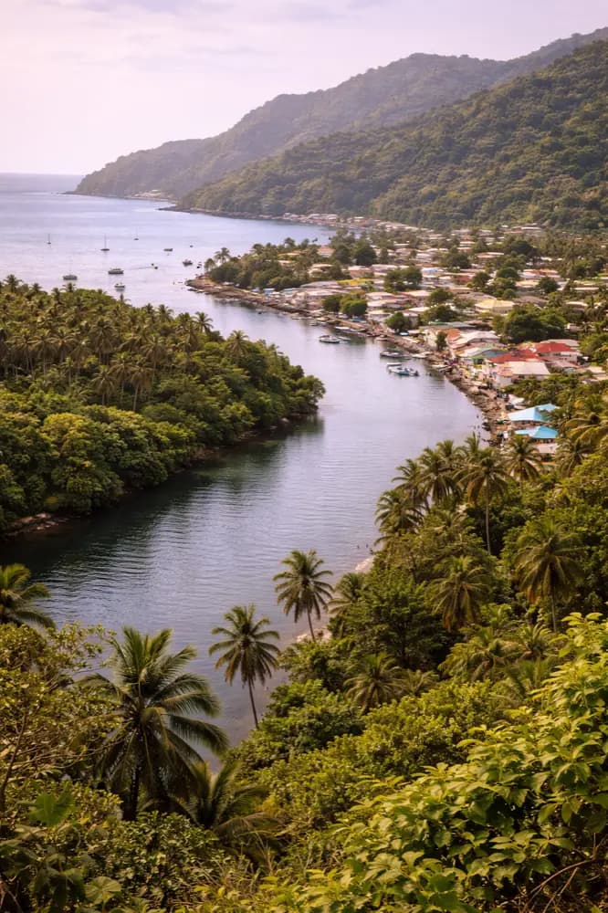 Mobilusis internetas Portsmouth Portsmouth and all of Dominica su HelloRoam eSIM