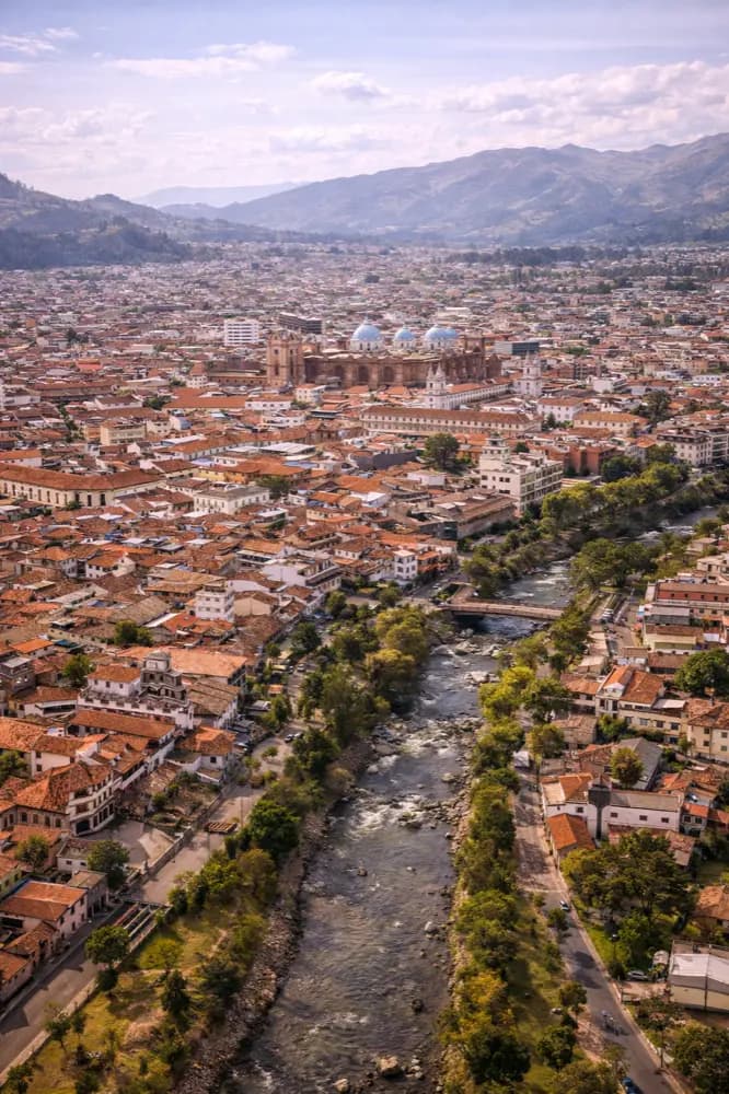 Intaneti ya simu HelloRoam kwa Cuenca Ecuador bila gharama za kutangatanga