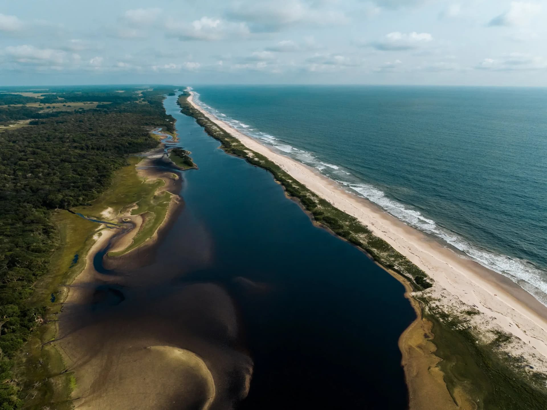 Gaboni eSIM with instant activation - international travel data plans - no extra fees - 5G mobile network