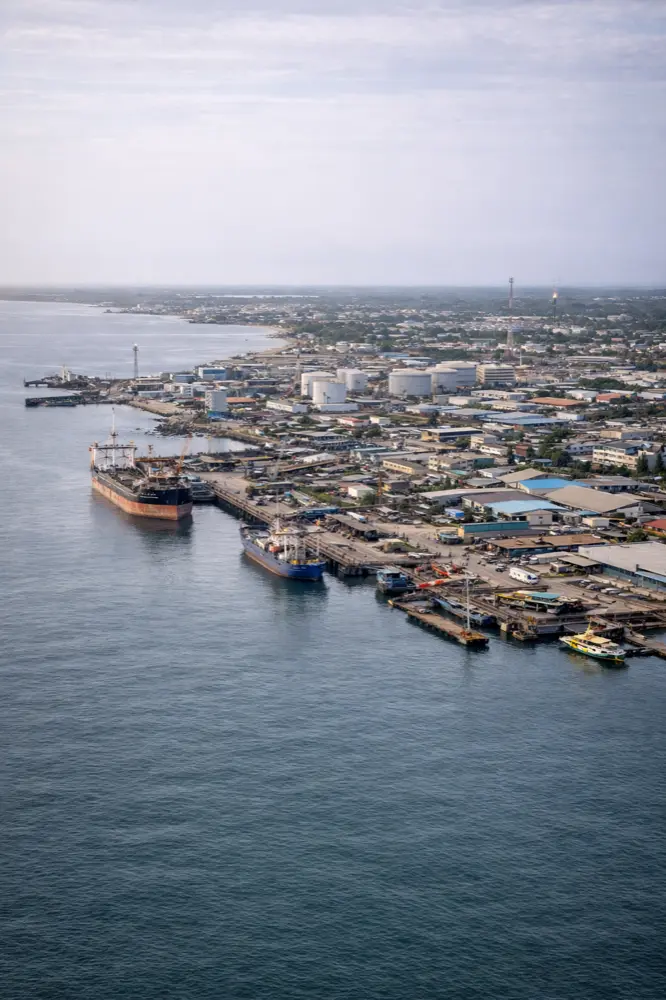 بيانات موبايل في Port Gentil الغابون مع خطة eSIM HelloRoam للمسافرين