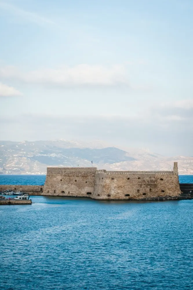 HelloRoam bietet eSIM mit schnellen Daten in Heraklion für Griechenland-Reise