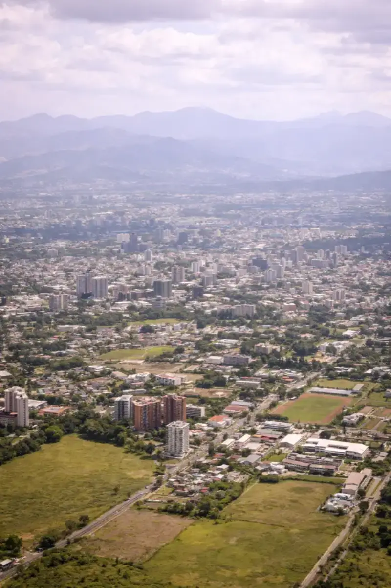 HelloRoam eSIM con cobertura en Guatemala City para viajar por Guatemala