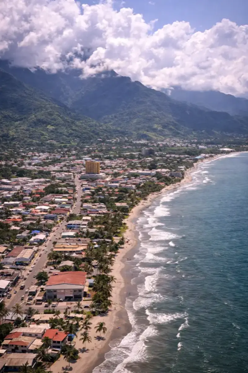 La Ceiba Honduras med HelloRoam eSIM mobildata för resenärer
