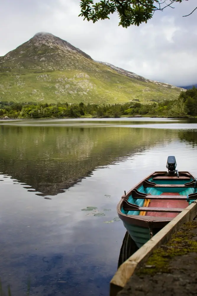 eSIM покритие в County Galway, Ирландия от HelloRoam с бърз мобилен интернет