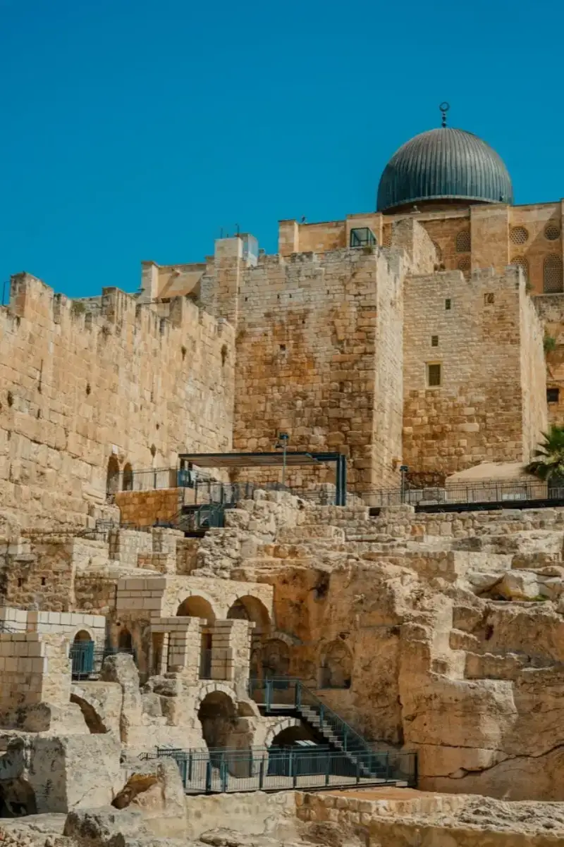 eSIM de voyage HelloRoam pour Jerusalem en Israël avec couverture réseau mobile rapide et fiable