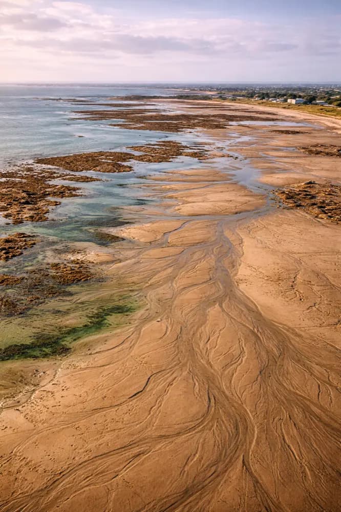 HelloRoam couvre Vingtaine De La Rocque en Jersey avec un forfait eSIM pour les voyageurs internationaux