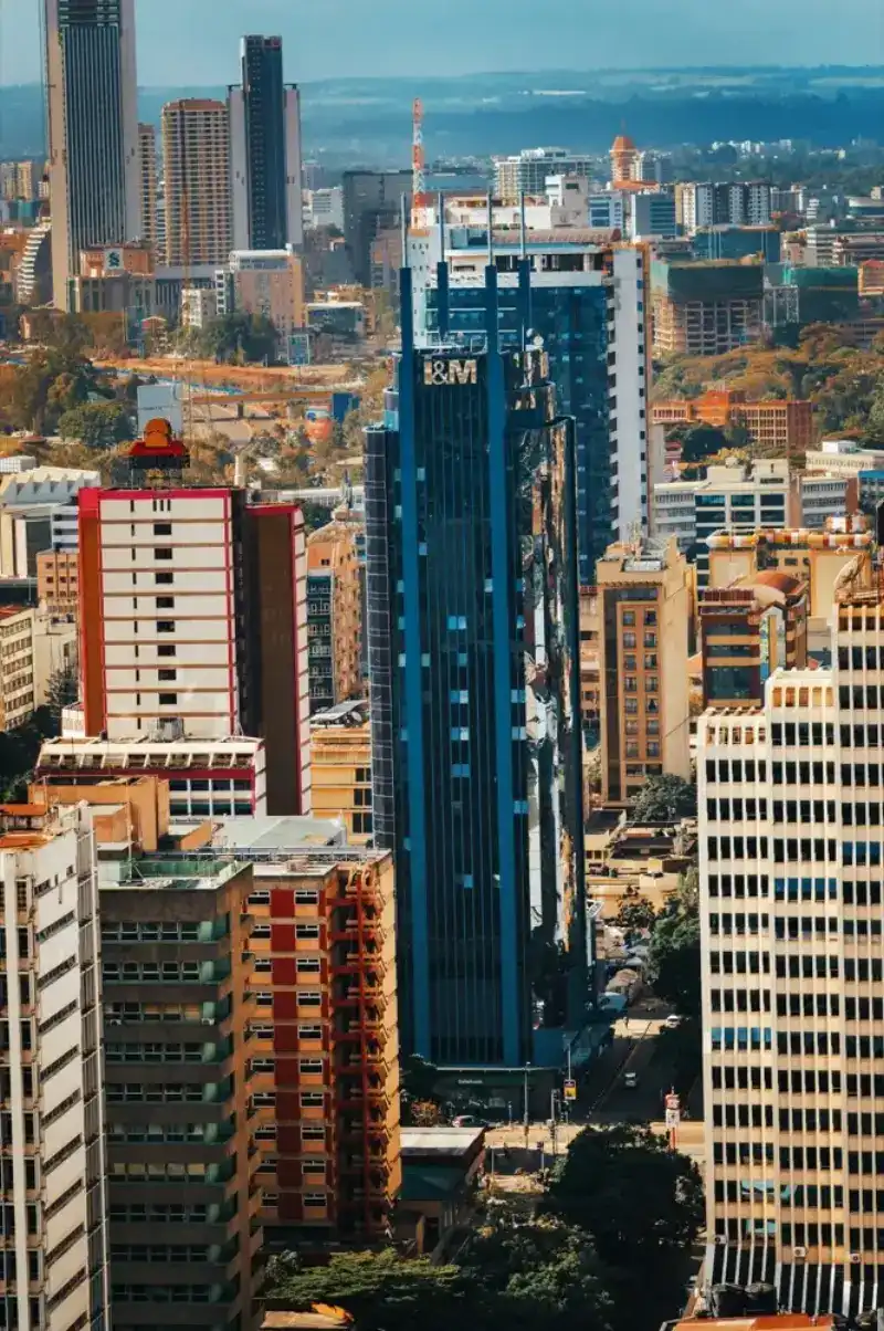 Plan de datos HelloRoam para viajeros en Nairobi, Kenia con eSIM