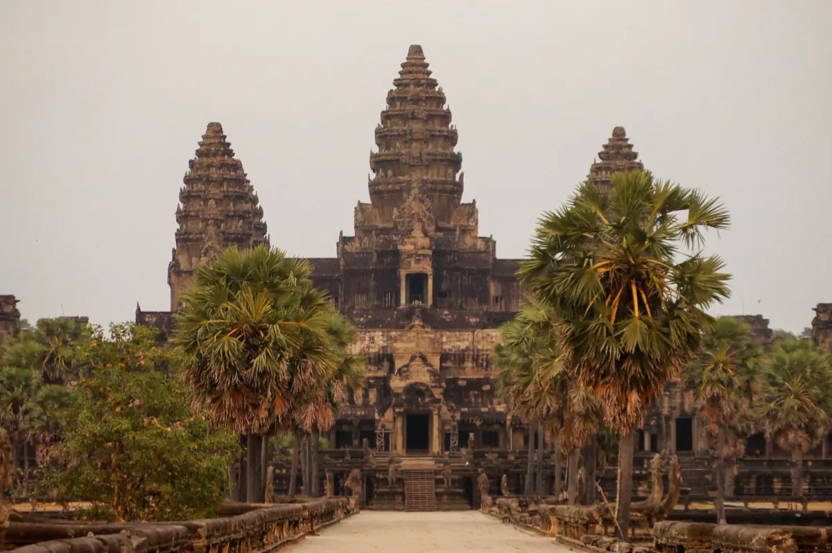 Cambodia eSIM travel data plan for Phnom Penh and Siem Reap coverage by HelloRoam