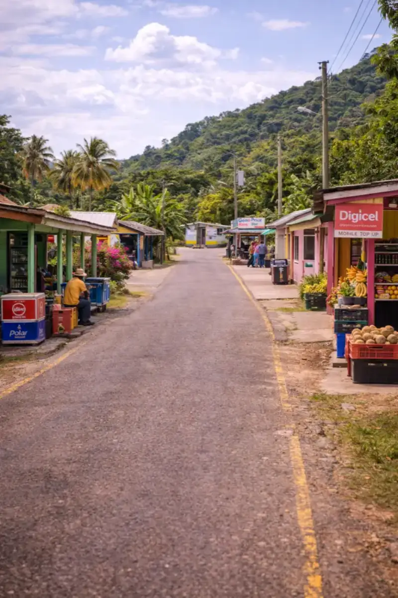 Couverture mobile HelloRoam à Market Shop en Saint-Kitts-et-Nevis avec forfait eSIM pour voyageurs internationaux