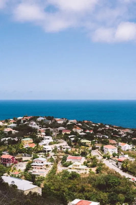 Saint-Christophe-et-Nieves — mobile connectivity coverage
