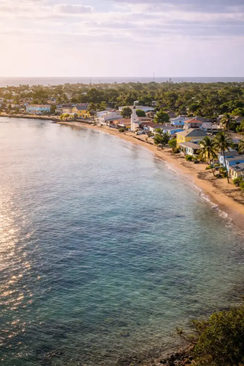 موبائل ڈیٹا پیکج HelloRoam eSIM Bodden Town Cayman Islands for George Town and Seven Mile Beach کے لیے