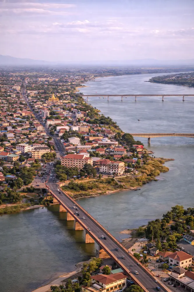 HelloRoam Datenplan für Reisende in Pakse, Laos mit eSIM