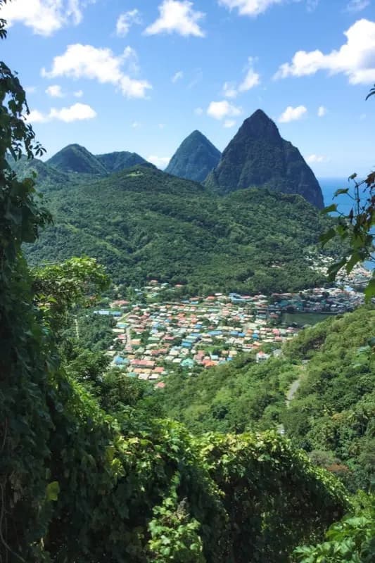 Sveta Lucija — HelloRoam eSIM coverage