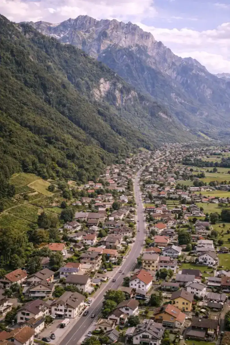 Plan eSIM HelloRoam pentru Triesen, Liechtenstein pentru călători