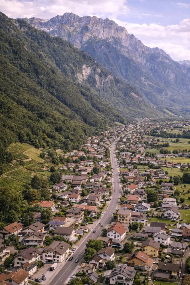 HelloRoam eSIM na intaneti ya simu katika Triesen Liechtenstein