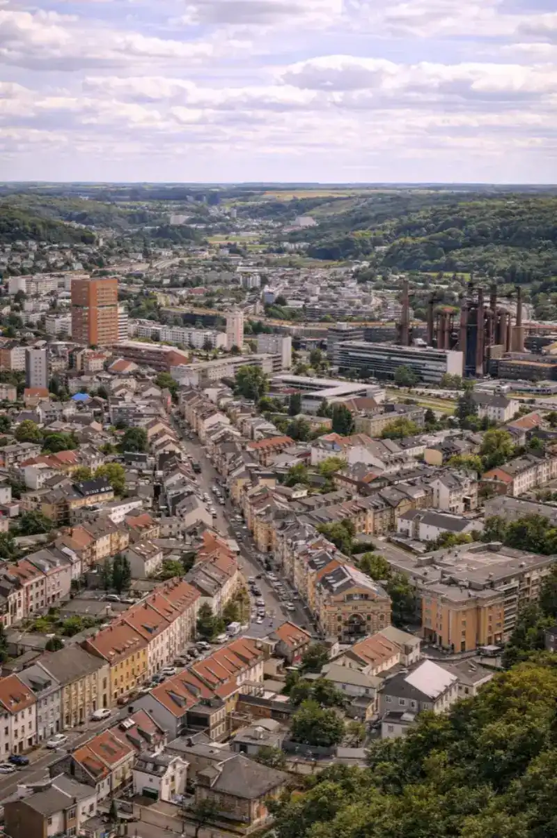 eSIM pokrytie v Esch Sur Alzette, Luxembursko od HelloRoam s rýchlym mobilným internetom