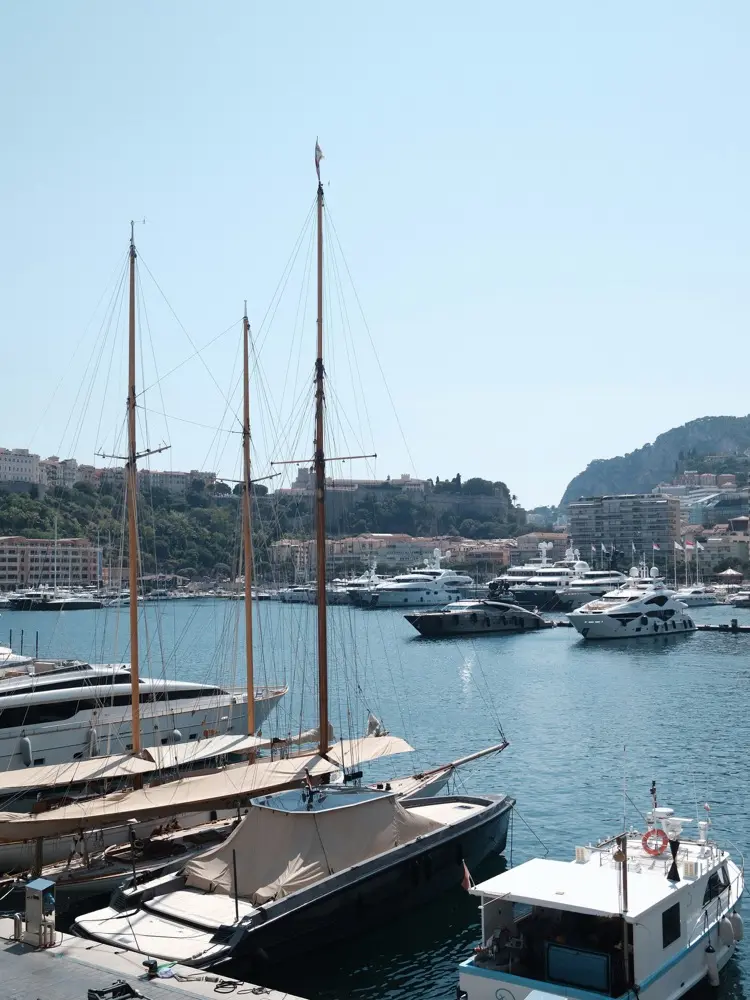 HelloRoam Monaco eSIM plan with full data coverage in Port Hercule for travelers