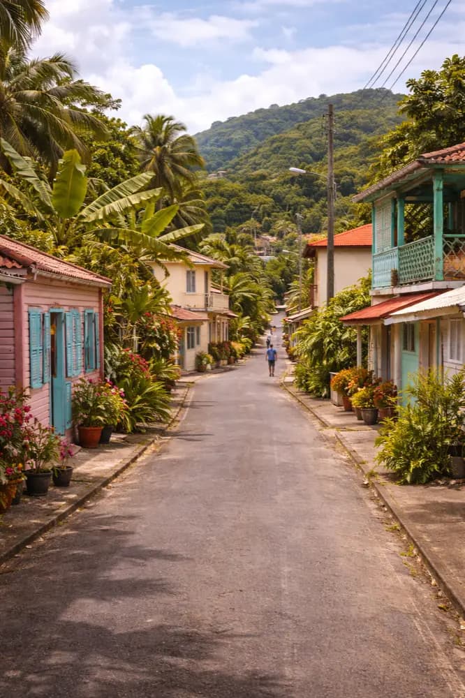 Forfait eSIM HelloRoam pour Le Lorrain en Martinique avec accès réseau local mobile rapide