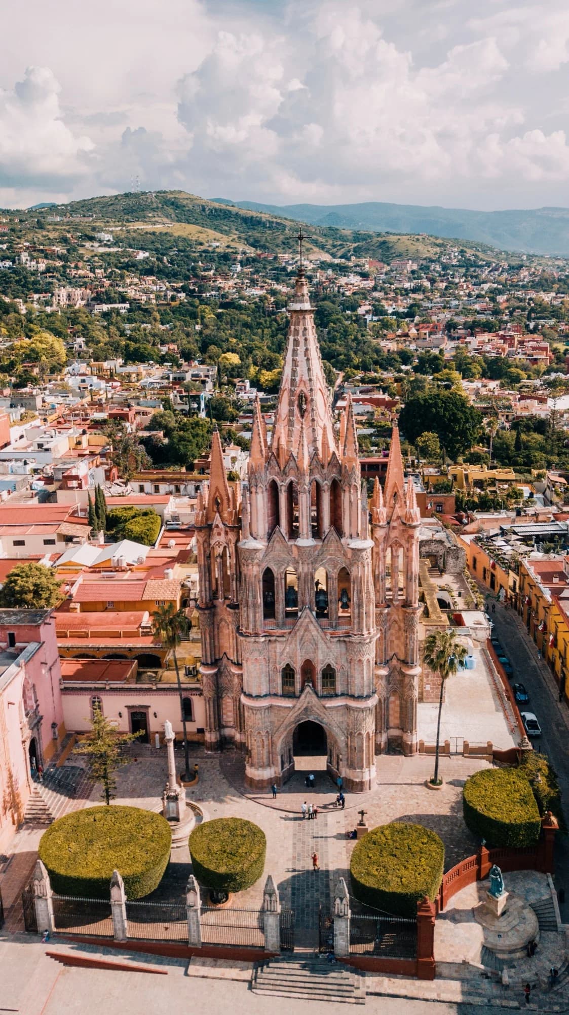 Mexico eSIM plan with AT&T 5G network - international travel data from $4.8/day - no roaming charges