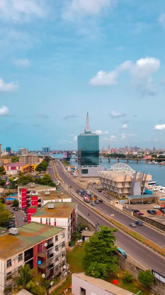 Lagos eSIM od HelloRoam z internetem mobilnym w Nigeria