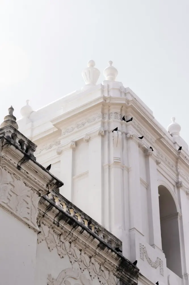 Travel data for Leon Nicaragua with HelloRoam eSIM coverage and fast mobile internet