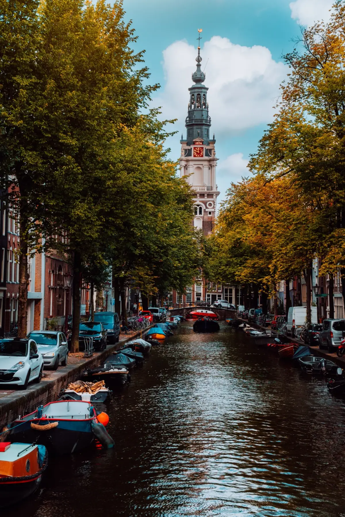 HelloRoam eSIM voor Amsterdam Nederland met mobiel internet voor reizigers