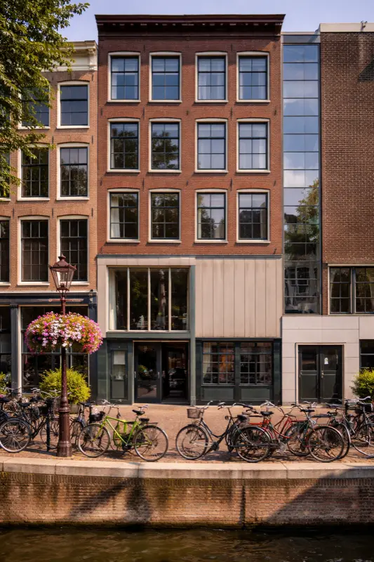 Amsterdam — HelloRoam eSIM coverage