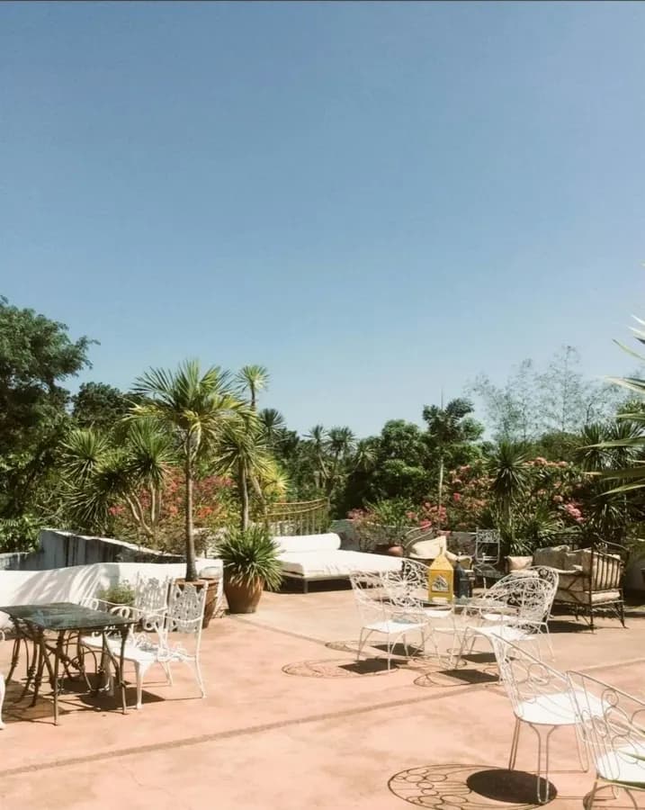 eSIM Antipolo Philippines - sanctuaire de Notre-Dame de la Paix avec vue sur Manille et baie