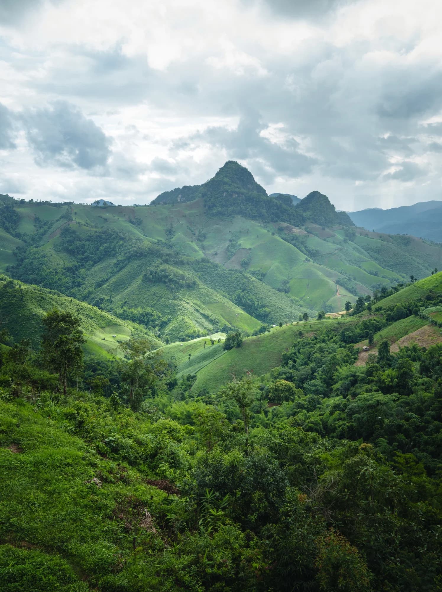 Rwanda eSIM with instant activation - international travel data plans - no extra fees - 5G mobile network