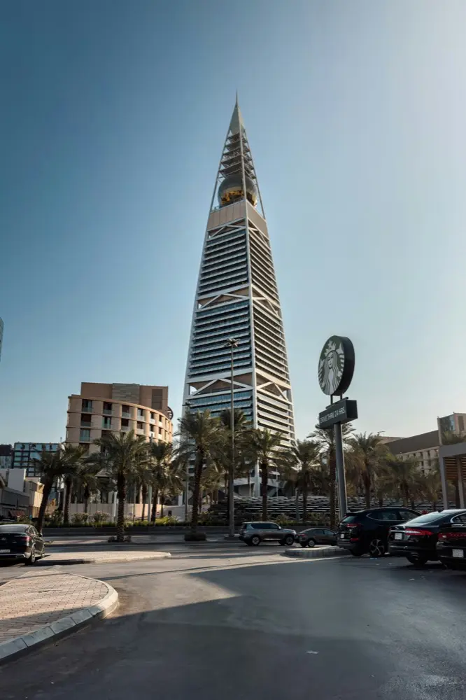 Travel data for Riyadh Saudi Arabia with HelloRoam eSIM coverage and fast mobile internet