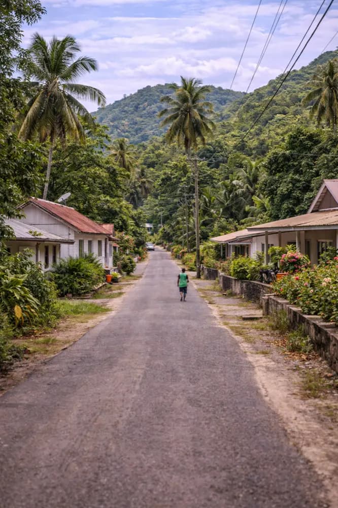 eSIM data untuk Bel Ombre Seychelles dari HelloRoam untuk pelancong