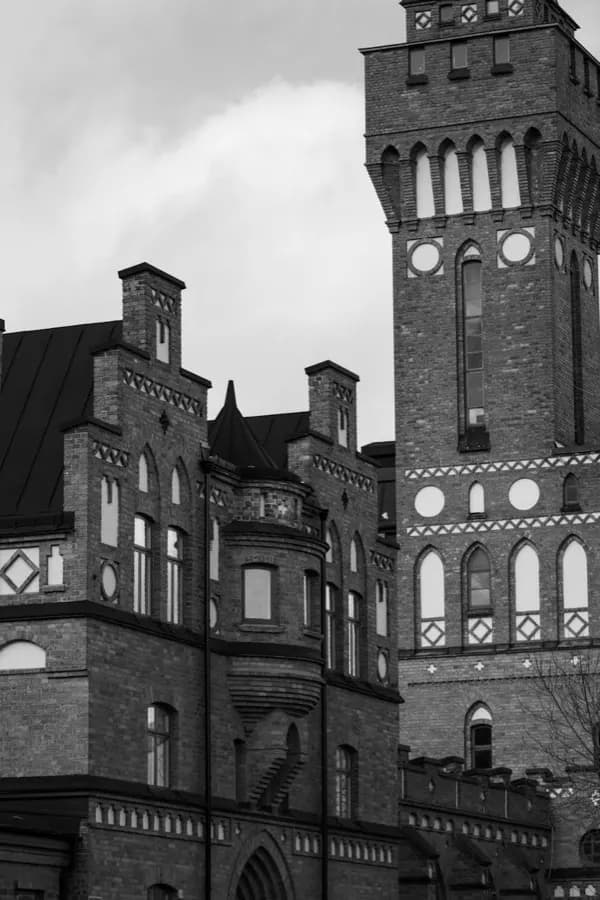 eSIM data plan for Umea, Sweden, with 3 Sweden and Telia 5G coverage in northern Sweden