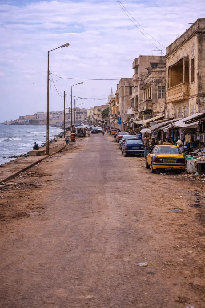 Rufisque eSIM HelloRoamilta mobiilikatteella Senegal