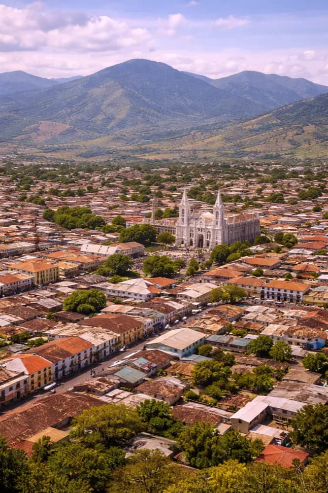 eSIM داده برای Santa Ana El Salvador از HelloRoam برای مسافران