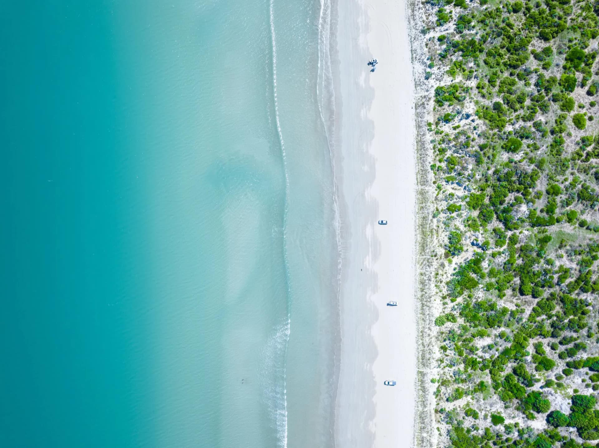 Plano eSIM Ilhas Turcas e Caicos com rede FLOW 4G - dados para viagem internacional a partir de $15.22/dia - sem tarifas de roaming